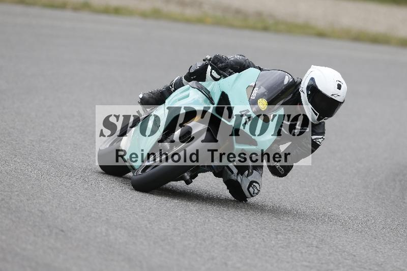 /09 19.04.2026  Caremotion get faster ADR/Gruppe gelb/44